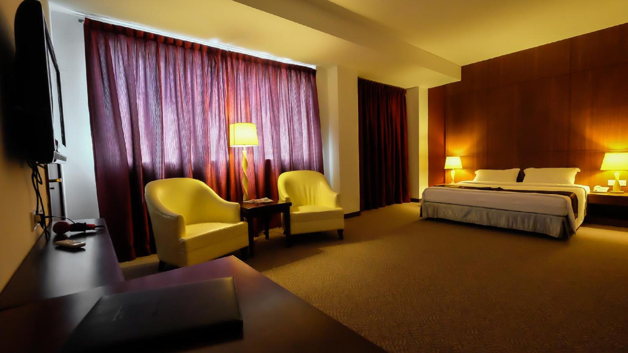 Times Hotel Brunei Бандар Сери Бегаван Стая снимка