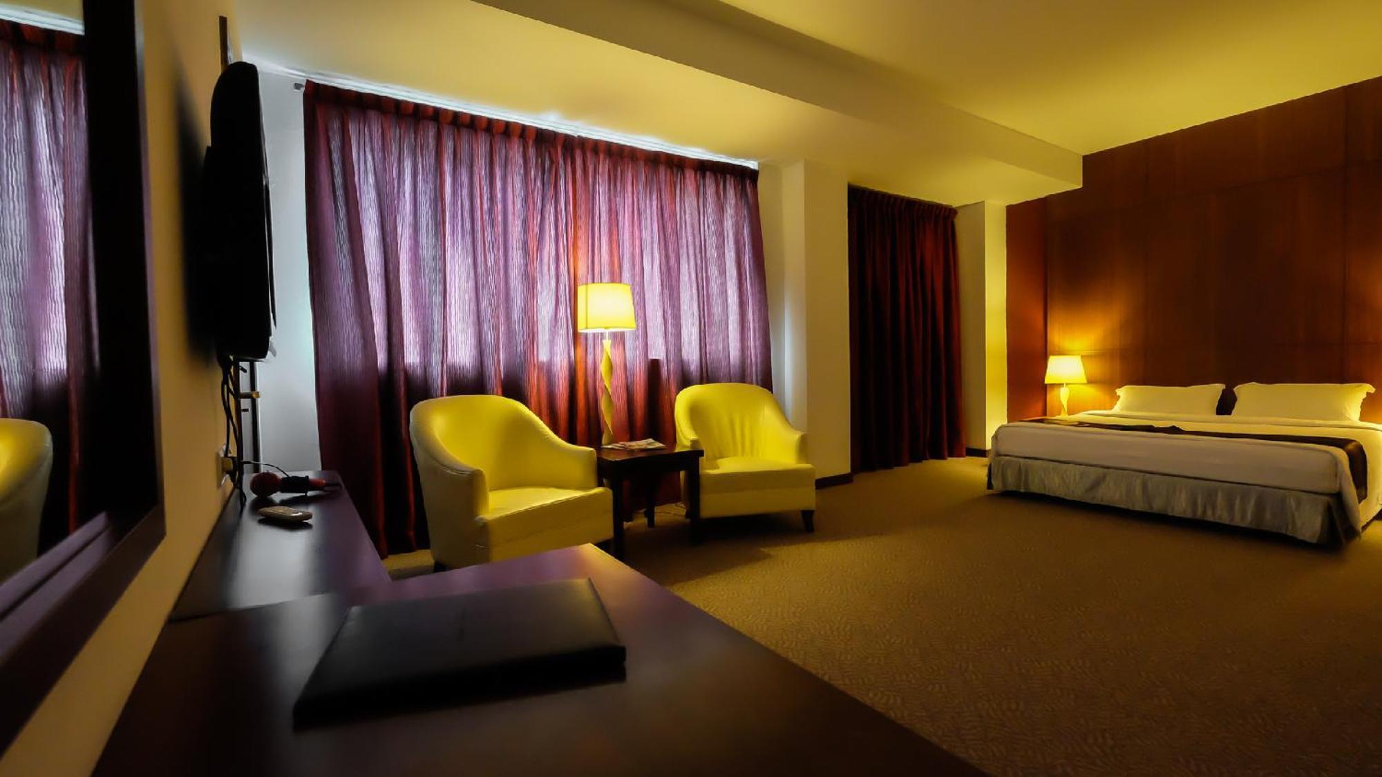 Times Hotel Brunei Бандар Сери Бегаван Стая снимка