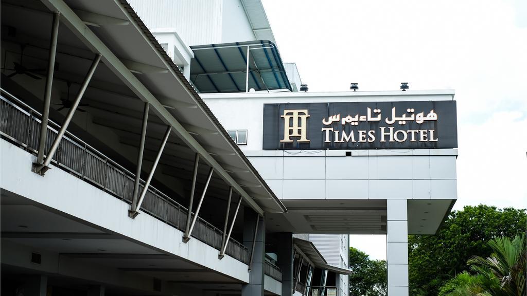 Times Hotel Brunei Бандар Сери Бегаван Екстериор снимка